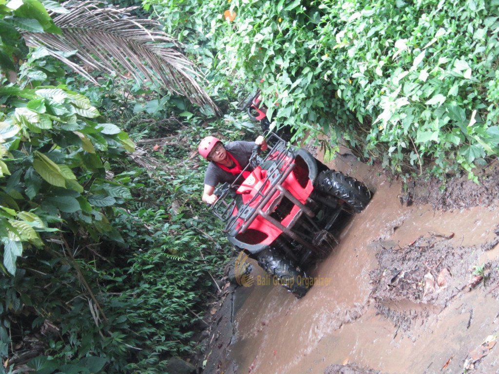 Singapore Software Company experience muddy land track
