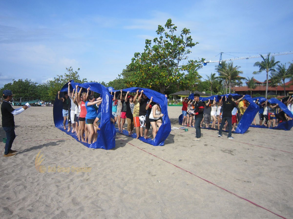Bali Beach Team Building, Team Building, Hulahoop Transfer Games, Beach, Fun Game, Education Games, Group Event, Bali
