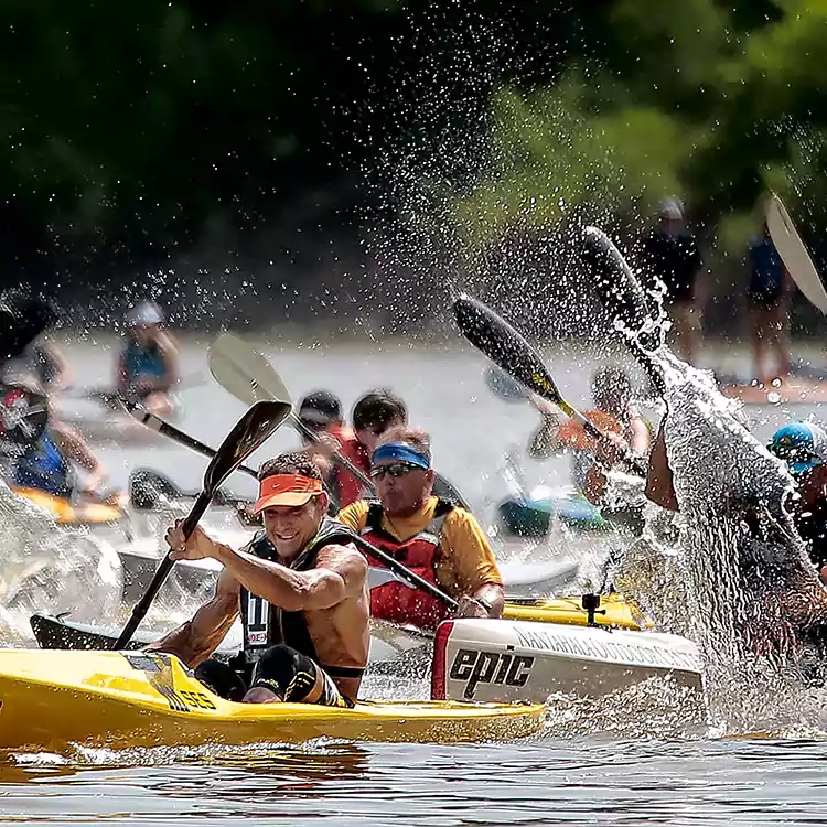 bali canoe race, bali canoe race team building, canoe team building