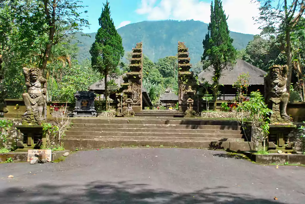 batukaru temple, batukaru temple tour, jatiluwih and batubaru tours