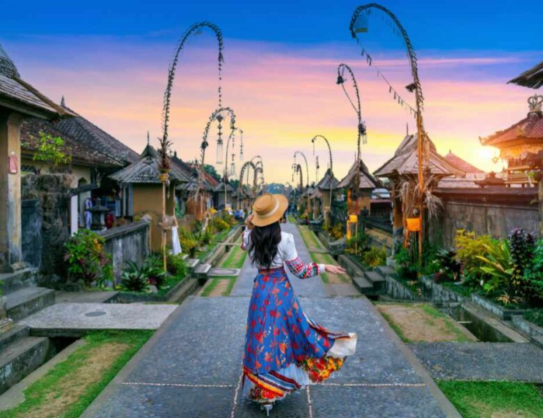 Bali cultural activities, Traditional Balinese experience, Balinese workshop tours, penglipuran village