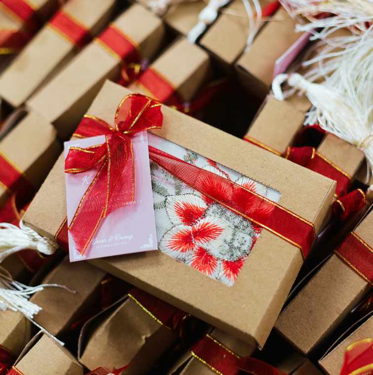 Bali souvenirs, Custom merchandise Bali, Bali event gifts, Balinese coffee souvenir, Bali spa products, Home decor souvenirs Bali