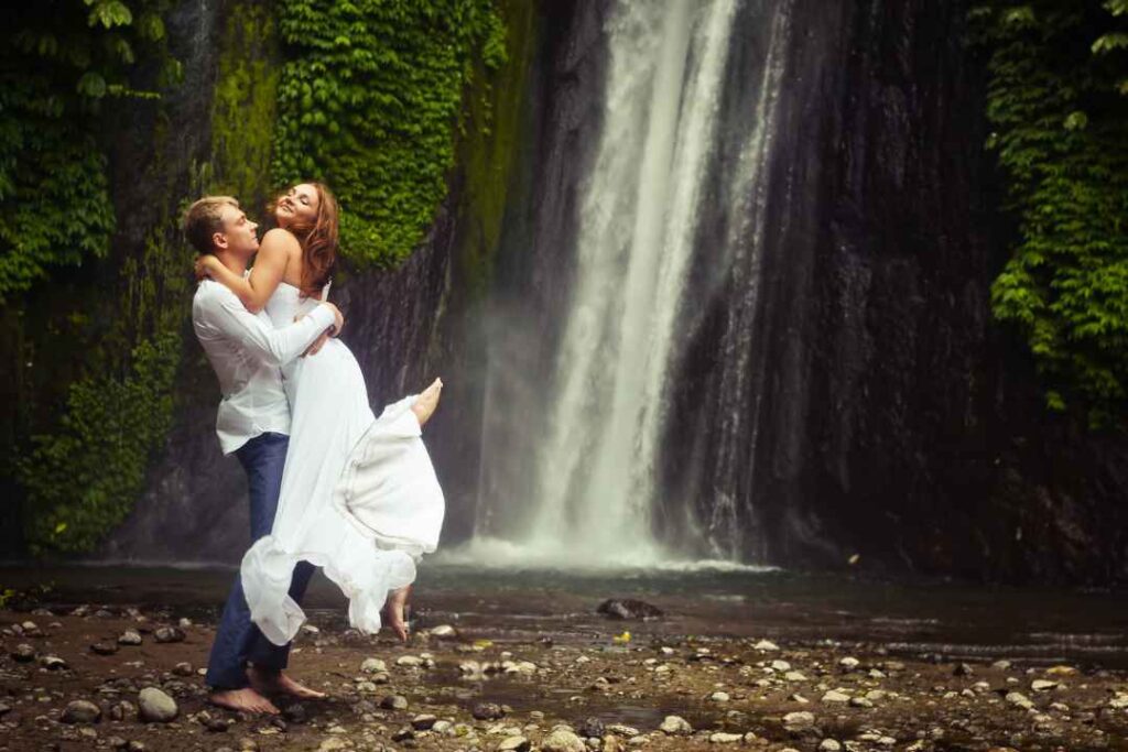 Bali vow renewal, Romantic vow renewal ceremony, Bali couple celebration, bali waterfall, sekumpul waterfall, nungnung waterfall