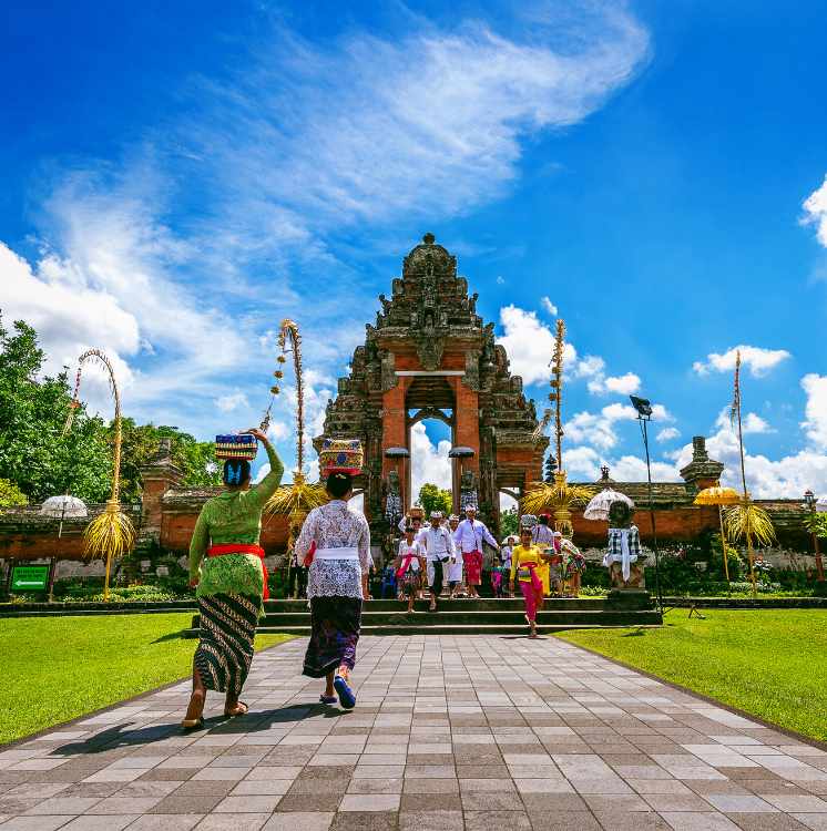 Hinduism in Bali, Balinese spiritual traditions, Bali temple rules