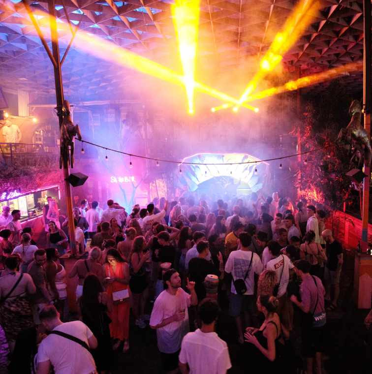 Bali Bars and Restaurant, Bali dining spot, Bali nightlife, bali night club, atlas super club, hatch uluwatu