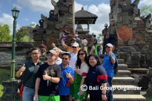 Group Visit at Taman Ayun Temple PT Yokogawa Indonesia, Bali Treasure Hunt, Bali Team Building